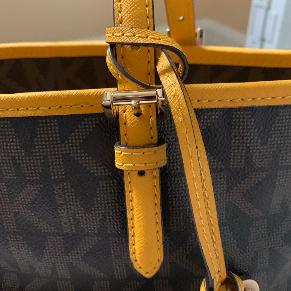 Authentic Michael Kors Handbag - image 6